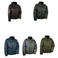 Doudoune de travail à poches multiples Cofra Essen V095-0-00